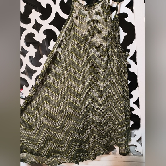 Size S Arizona sheer tank - Picture 5 of 5